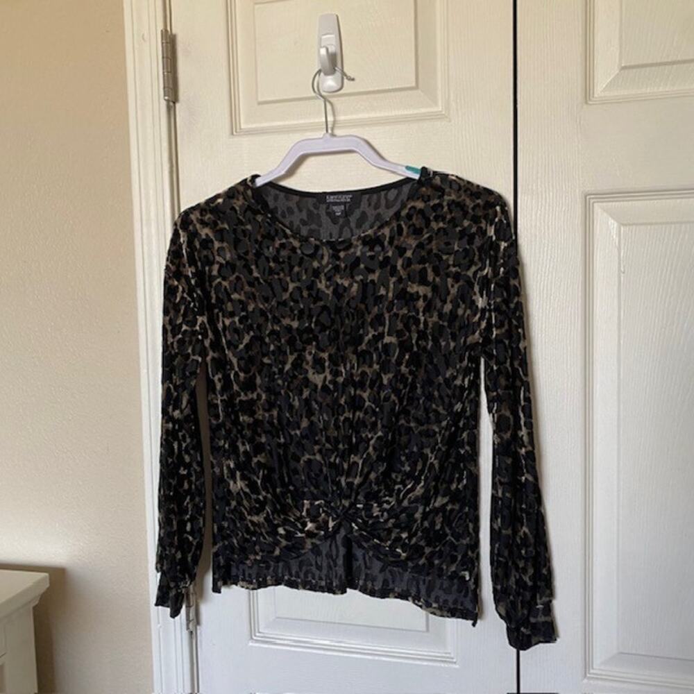 Karen Kane Lifestyle Petite Velvet Burnout Twist Front Top Animal Print Women XS - Picture 10 of 11